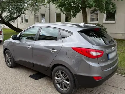 Gebraucht Hyundai ix35 Classic 135 PS (99 kW) 2015 Grau SUV