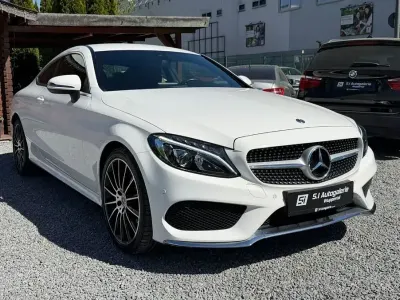 Gebraucht Mercedes C220 AMG line 170 PS (125 kW) 2018 Weiß Coupé