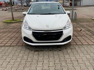 gebraucht Peugeot 208 puretech 82, TÜV bis 1/26, stop&start