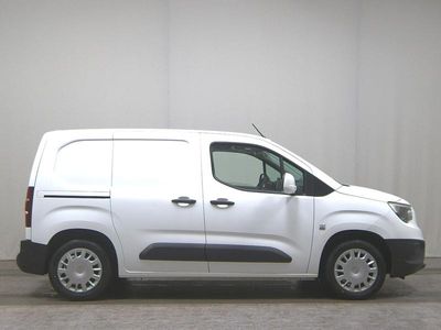 Gebraucht Opel Combo 102 PS (75 kW) 2021 Jade weiss Van / Kleinbus