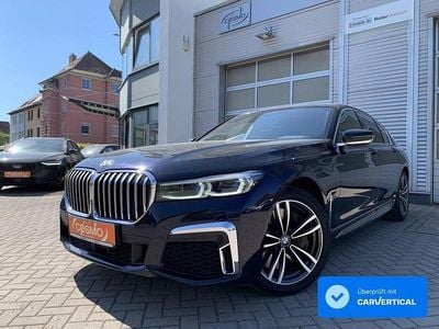 Gebraucht BMW 750 M Sport 530 PS (389 kW) 2019 Carbonschwarz metallic (metallic) Limousine