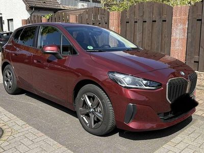 Second-hand BMW 216 122 CP (89 kW) 2024 Roșu Break