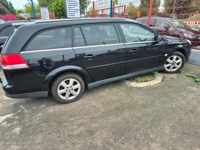 Gebraucht Opel Vectra 150 PS (110 kW) 2008 Schwarz Kombi