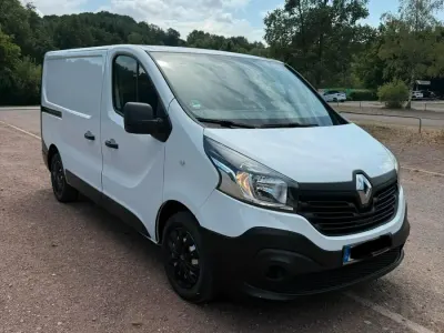 Gebraucht Renault Trafic 2018 Weiß Van / Kleinbus