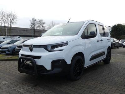 Neu Citroën Berlingo Feel 131 PS (96 kW) 2025 Stahl grau Van / Kleinbus