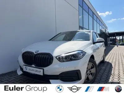 Gebraucht BMW 118 Sport Line 136 PS (100 kW) 2023 Weiss Kleinwagen
