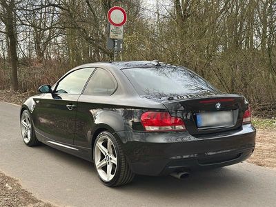 Gebraucht BMW 120 Coupé 177 PS (130 kW) 2007 Schwarz Coupé