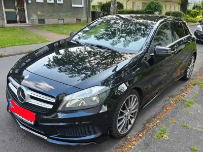 Gebraucht Mercedes A180 AMG line 122 PS (89 kW) 2013 Schwarz Kleinwagen