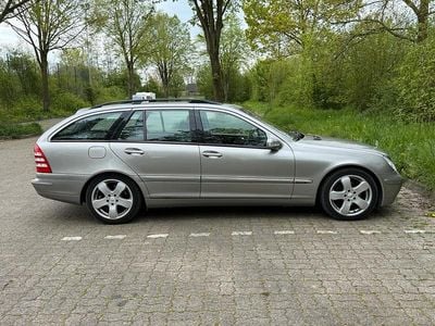 Usata Mercedes C180 143 CV (105 kW) 2002 Beige Station wagon