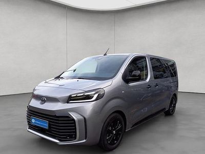 Silber Gebraucht 2025 Toyota Proace Verso Lounge Kombi | 56.950 €