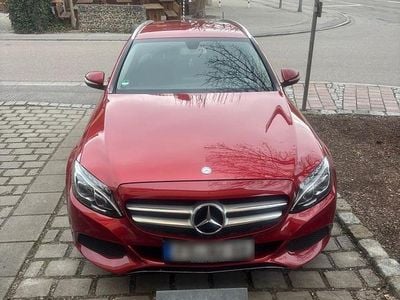 Gebraucht Mercedes C180 156 PS (114 kW) 2015 Rot Kombi
