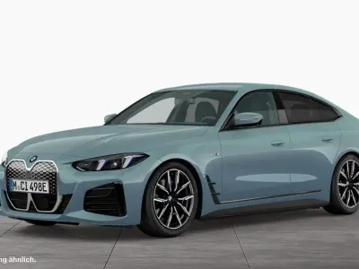 Gebraucht BMW i4 M Sport 250 kW (340 PS) 2025 Cape york grün Limousine