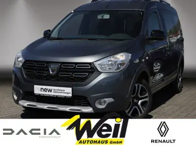 Gebraucht Dacia Dokker Celebration 116 PS (85 kW) 2018 Grau (islandgrau (grau)) Van / Kleinbus