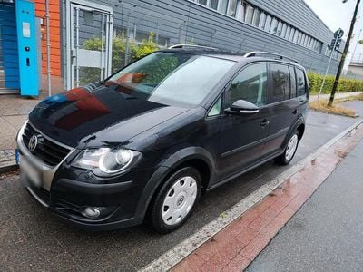 VW Touran Cross