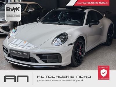 Porsche 911 Carrera 4 GTS