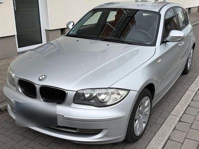 Gebraucht BMW 118 Advantage 143 PS (105 kW) 2010 Silber Kleinwagen