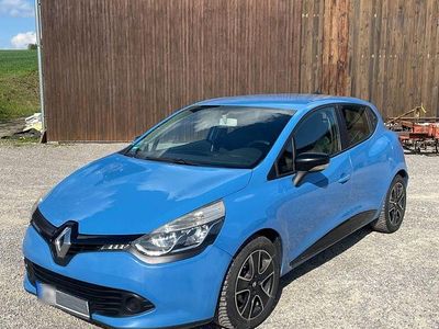 Usata Renault Clio IV Dynamique 90 CV (66 kW) 2013 Blu Utilitaria