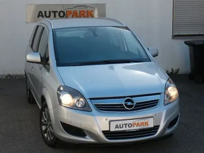 Gebraucht Opel Zafira Edition 110 PS (80 kW) 2012 Silber Van / Kleinbus