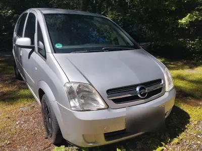 Gebraucht Opel Meriva 90 PS (66 kW) 2005 Silber Van / Kleinbus