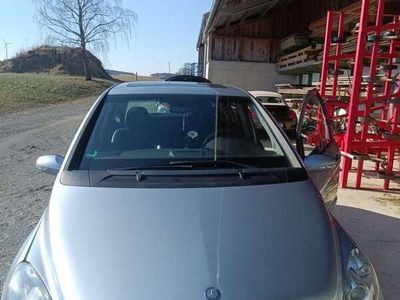 Mercedes B200