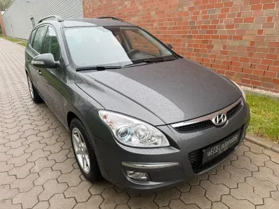 Używany Hyundai i30 116 KM (85 kW) 2009 Szary Kombi