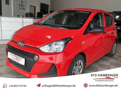 Gebraucht Hyundai i10 Pure 67 PS (49 kW) 2019 Rot Kleinwagen