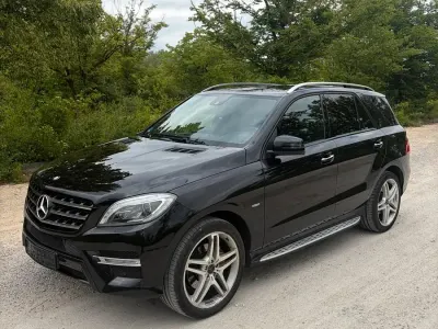 Używany Mercedes ML350 Sport 258 KM (189 kW) 2012 Czarny SUV