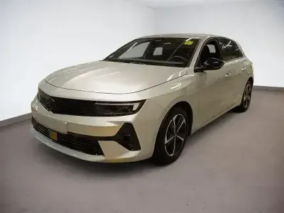 Gebraucht Opel Astra Edition 131 PS (96 kW) 2025 Met. kristall silber Kleinwagen