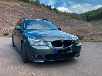 Gebraucht BMW 525 192 PS (141 kW) 2004 Grau Kombi