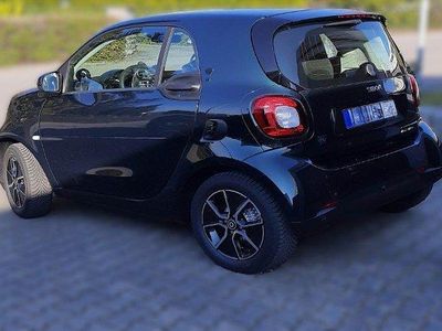 Gebraucht Smart ForTwo Coupé 60 kW (82 PS) 2022 Grün metallic Coupé