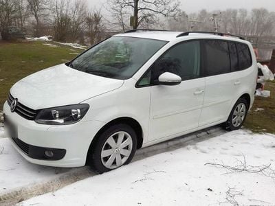 Gebraucht VW Touran Comfortline 140 PS (102 kW) 2014 Weiß Van / Kleinbus