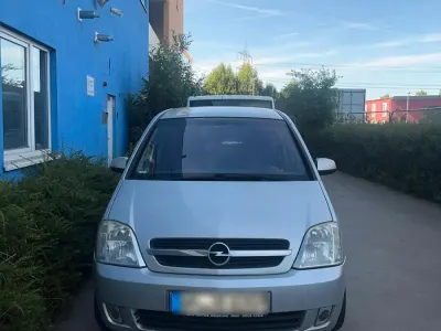 Gebraucht Opel Meriva 100 PS (73 kW) 2005 Silber Van / Kleinbus