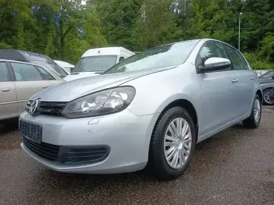 Gebraucht VW Golf VI Trendline 80 PS (58 kW) 2009 Reflexsilber Kleinwagen