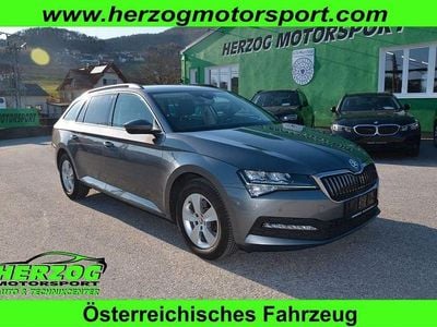 Gebraucht Skoda Superb 150 PS (110 kW) 2022 Grau Kombi