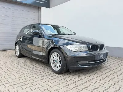 Usado BMW 116 116 CV (85 kW) 2009 Negro Utilitario