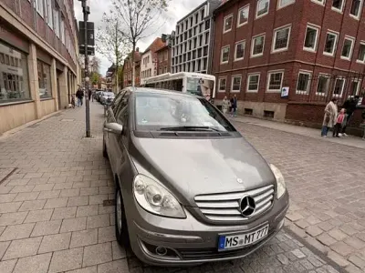 Używany Mercedes B170 116 KM (85 kW) 2005 Srebrny Minivan