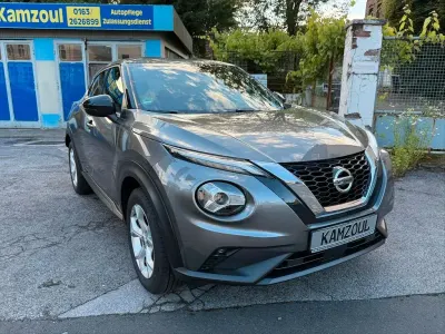 Gebraucht Nissan Juke N-Connecta 117 PS (86 kW) 2019 Grau SUV