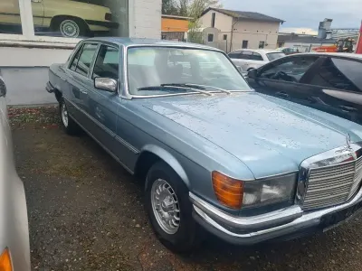 Gebraucht Mercedes 280 185 PS (136 kW) 1977 Blau Limousine