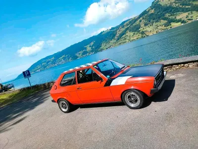 Brugt Audi 50 125 HK (91 kW) 1976 Rød Hatchback