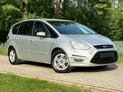 Gebraucht Ford S-MAX S 140 PS (102 kW) 2013 Silber Van / Kleinbus
