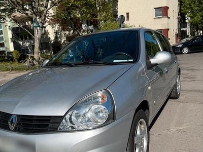 Usata Renault Clio II 75 CV (55 kW) 2010 Grigio Utilitaria