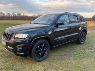 Gebraucht Jeep Grand Cherokee Overland 250 PS (183 kW) 2016 Schwarz SUV