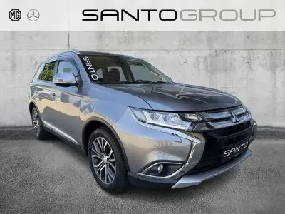 Begagnad Mitsubishi Outlander Top 150 HK (110 kW) 2016 Grå SUV