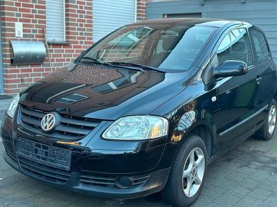 Gebraucht VW Fox 54 PS (39 kW) 2005 Schwarz Kleinwagen