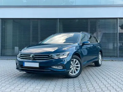 Gebraucht VW Passat Business 150 PS (110 kW) 2024 Blau Kombi