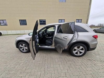 Mercedes GLC300