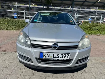 Gebraucht Opel Astra Edition 101 PS (74 kW) 2004 Orange Limousine