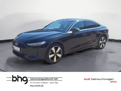 Gebraucht Audi A5 Sport 204 PS (150 kW) 2025 Mythosschwarz metallic Limousine