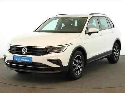 Pure white Gebraucht 2022 VW Tiguan Life SUV | 25.880 € (Fairer Preis)