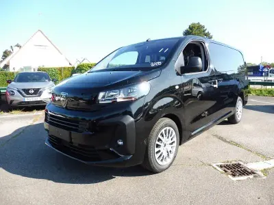 Nieuw Peugeot Expert 181 PK (133 kW) 2026 Zwart Van